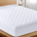 Utopia Bedding Quilted Fitted Mattress Pad, Queen Size, Elastic Fitted Mattress Topper Protector and Cover Stretches up to 16 Inches Deep, Machine Washable (White)