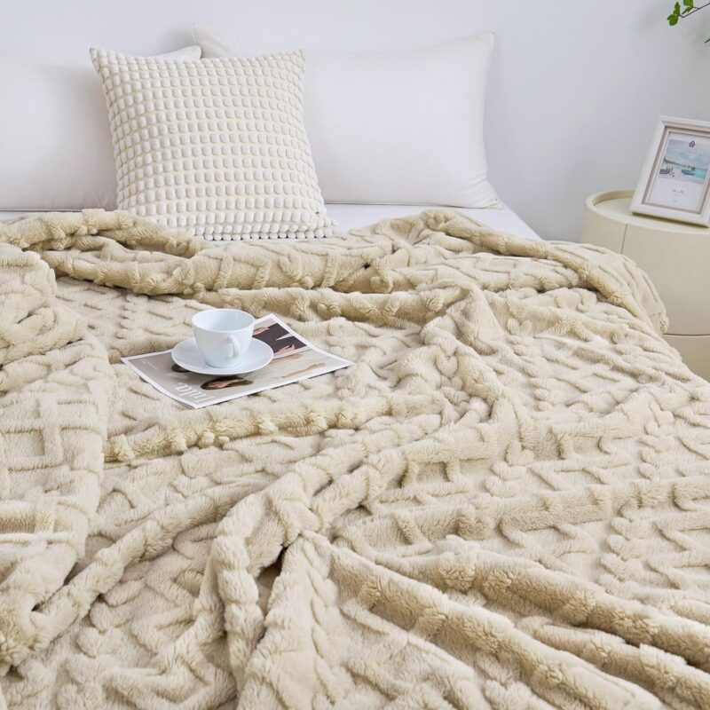 Aganear Fleece Throw Blanket - Cozy Soft Lightweight Fuzzy Throw Blanket for Women Portable Throw Blankets for Couch, Warm Present for Birthday, Christmas, Halloween, Housewarming(50"x60", Khaki) - Image 5